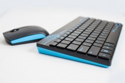 Bộ bàn phím+ chuột máy tính Rapoo 8000 - Màu Xanh dương