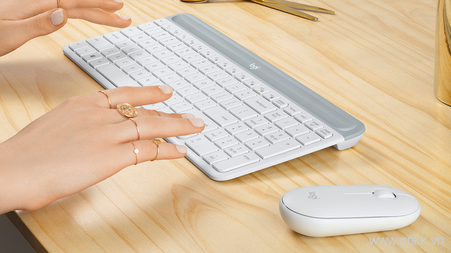 Bộ bàn phím và chuột không dây Logitech MK470