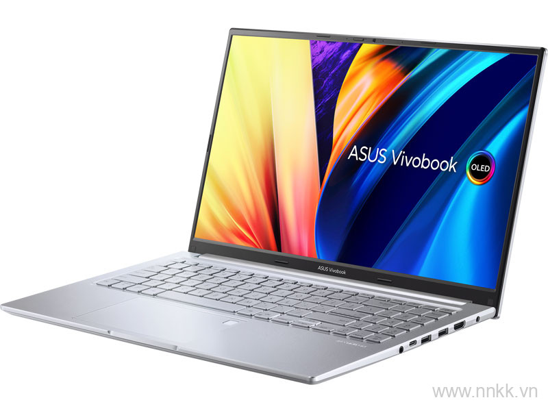 Laptop Asus VivoBook A1503ZA-L1421W (i5 12500H/8GB RAM/512GB SSD/15.6 Oled/Win11/Bạc/Balo)