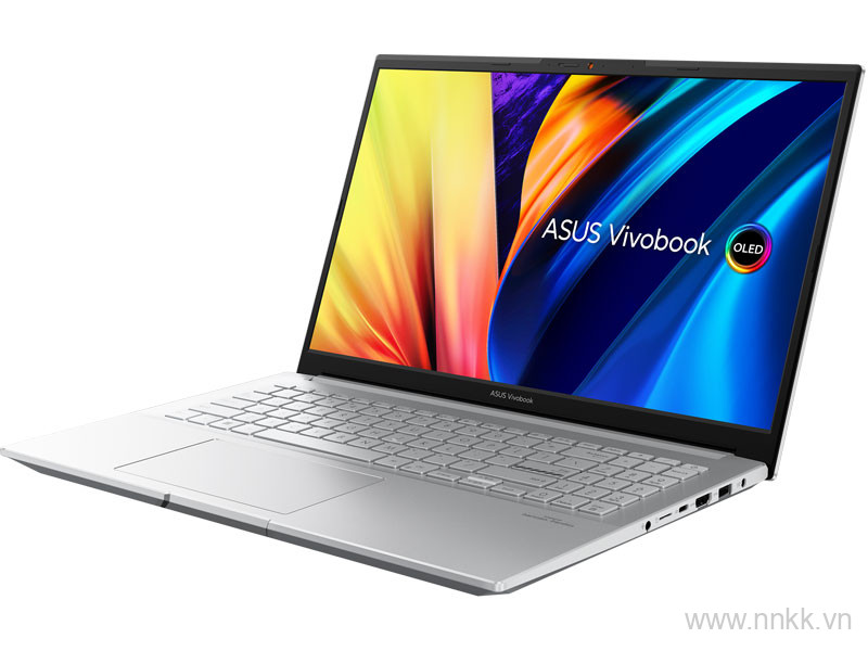 Laptop Asus Vivobook Pro 15 OLED M6500RC-MA004W (R7 6800H/16GB RAM/512GB SSD/15.6 2.8K/RTX3050 4Gb/Win11/Bạc)